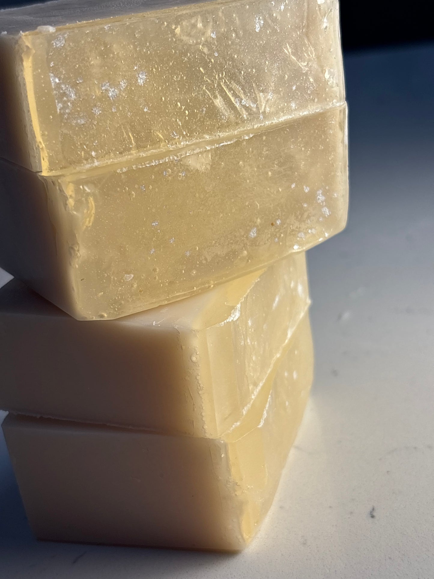 Golden Cashmere Cleansing Bar (3.5oz)