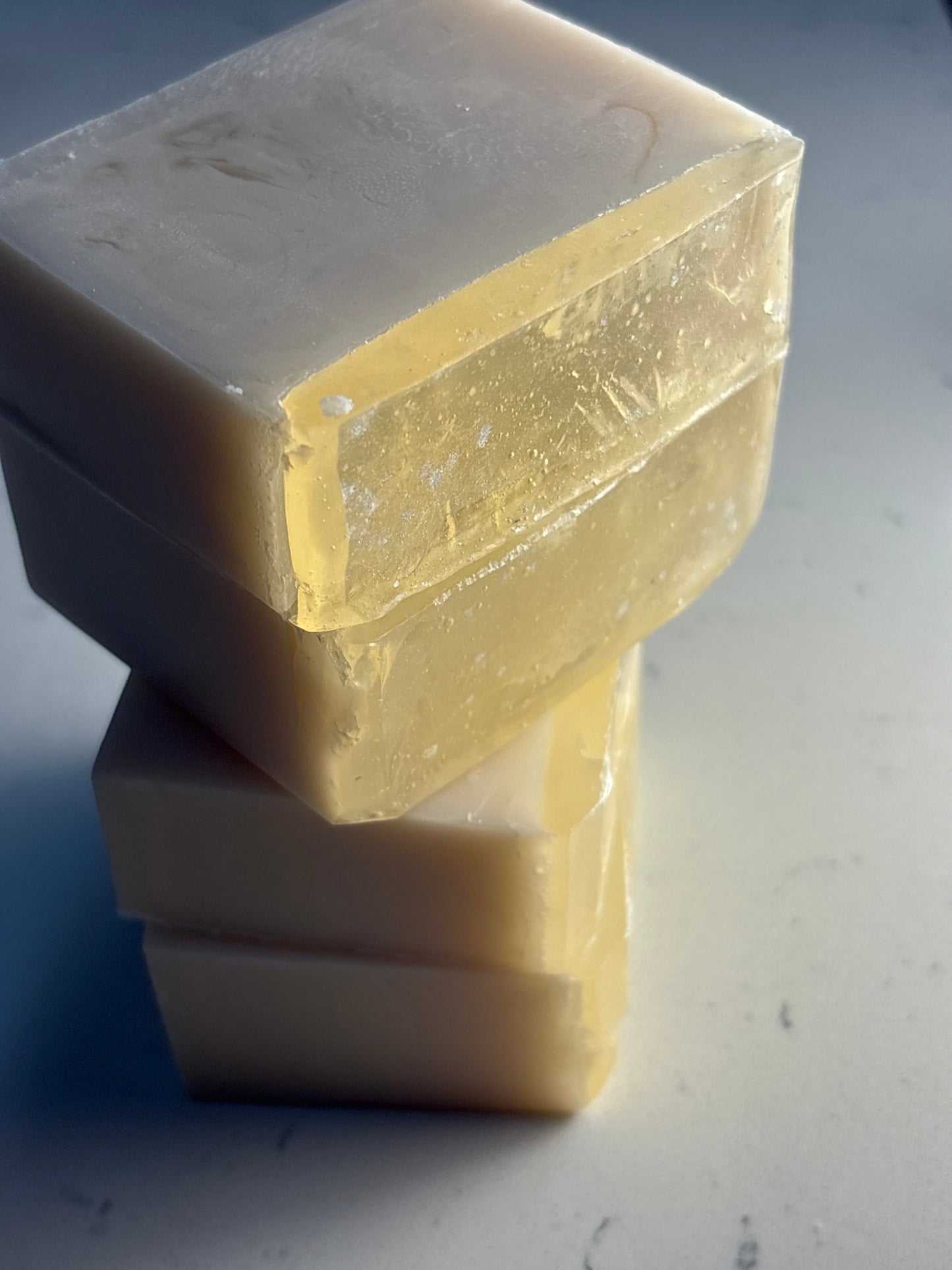 Golden Cashmere Cleansing Bar (3.5oz)