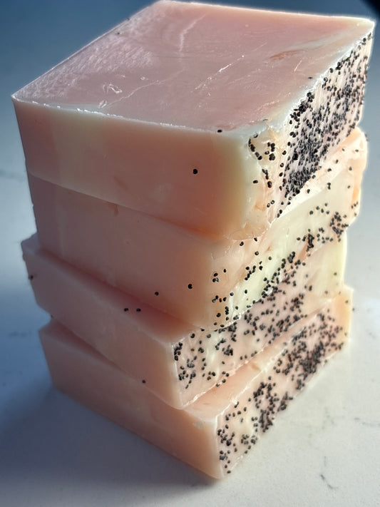Strawberry Créme Delight  - Cleansing Bar (4oz)